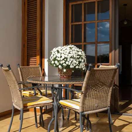 Place With A Large Terrace Appartement